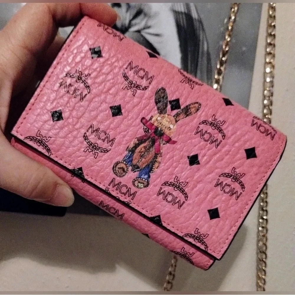 MCM 🐰 💗 Pink Women’s Card Holder with Motif Bunny 🐰 Rabbit Wallet (NWOTs)
